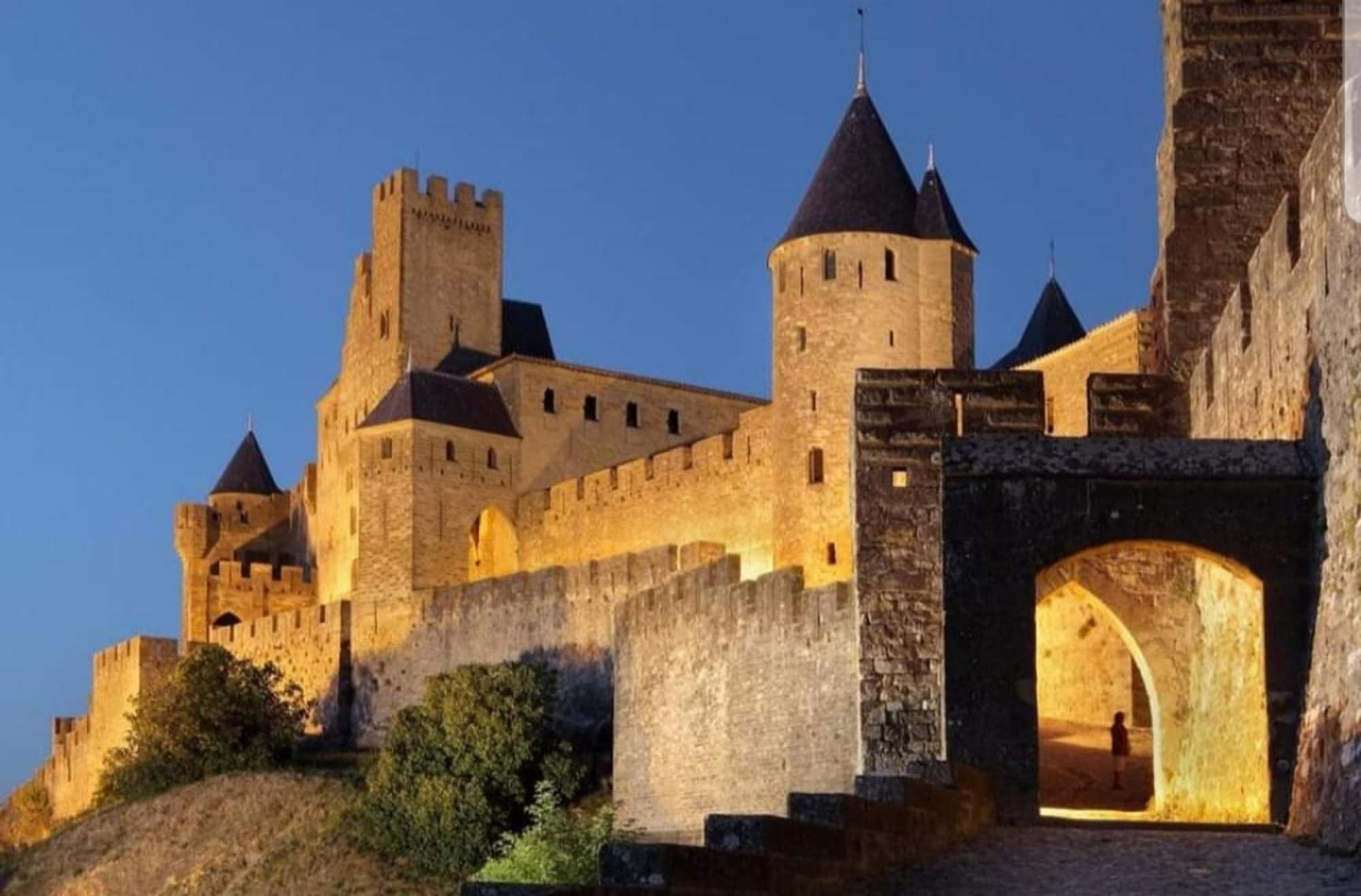 Villa Elegante A Carcassonne Avec Jardin Et Jacuzzi Εξωτερικό φωτογραφία