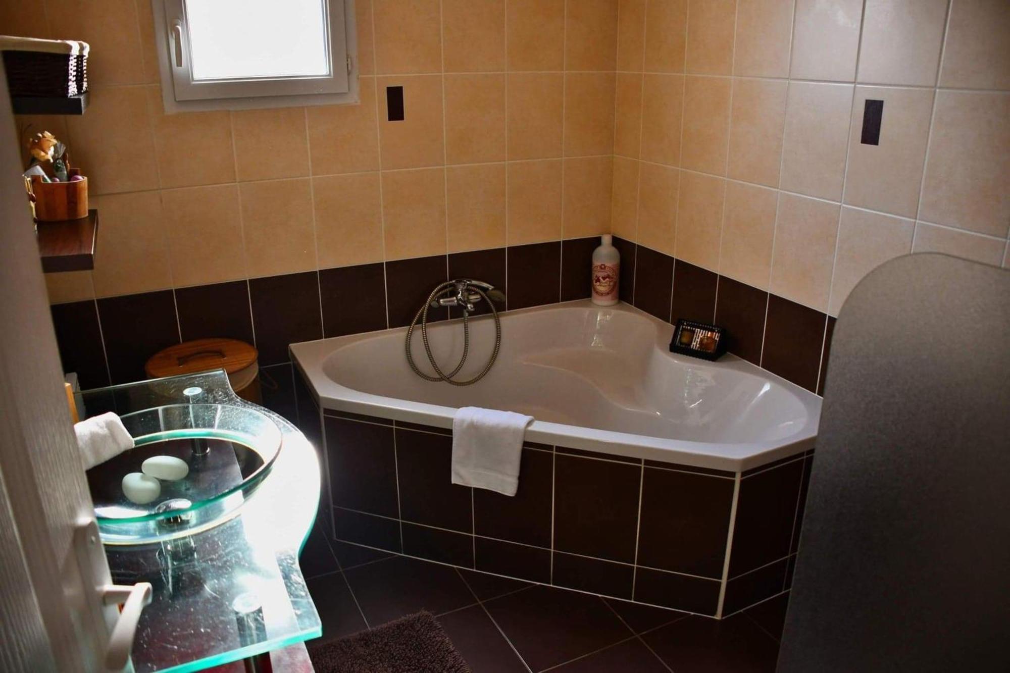 Villa Elegante A Carcassonne Avec Jardin Et Jacuzzi Εξωτερικό φωτογραφία