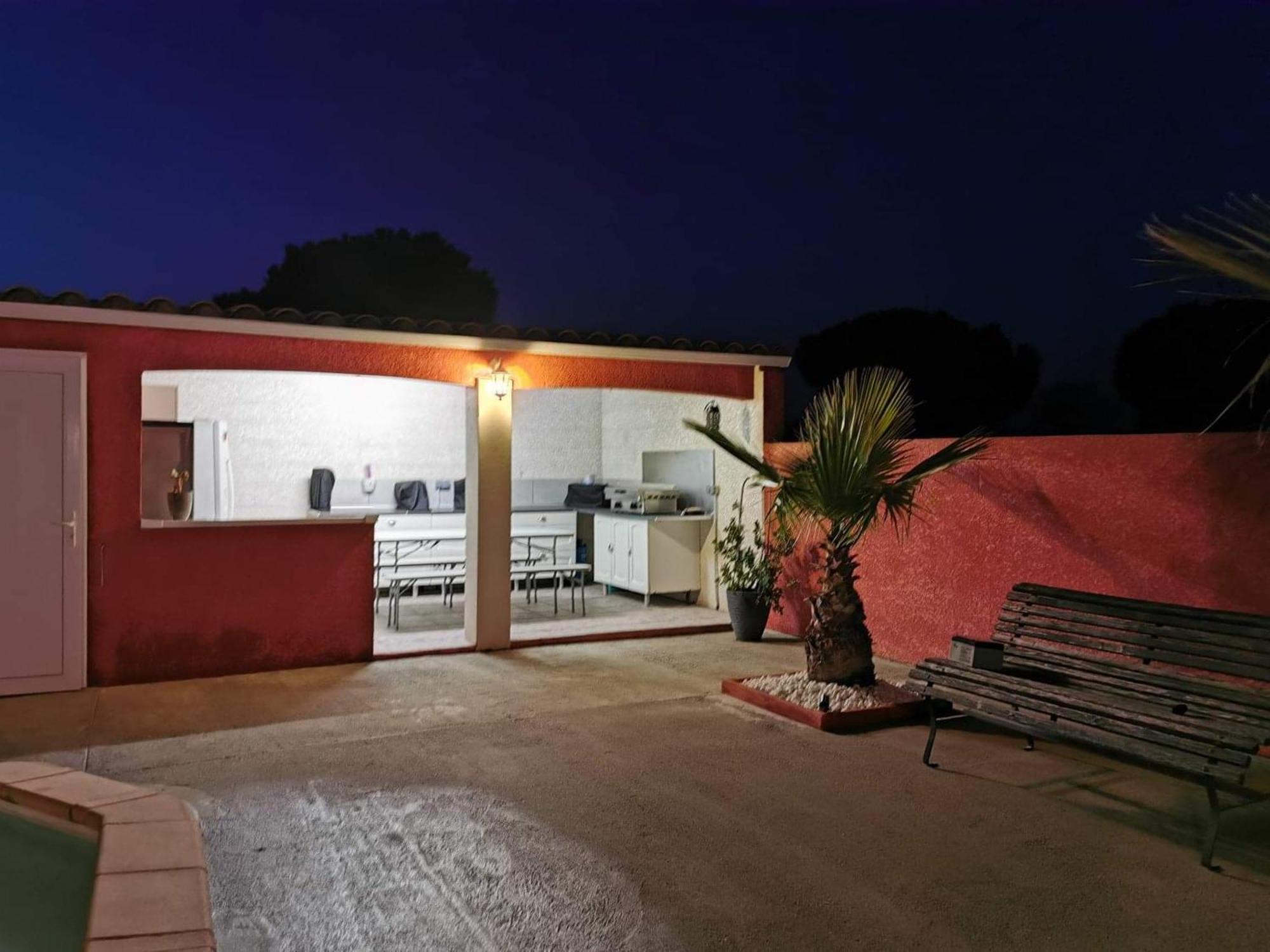Villa Elegante A Carcassonne Avec Jardin Et Jacuzzi Εξωτερικό φωτογραφία